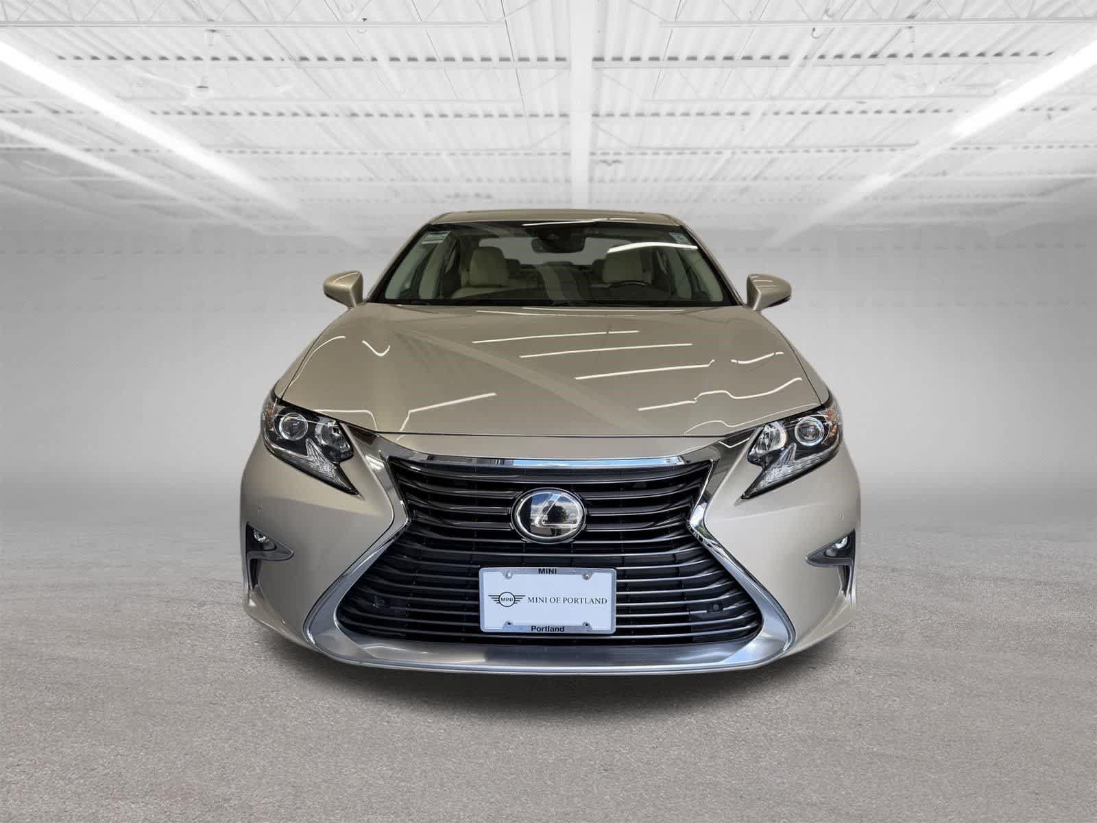 Used 2017 Lexus ES 350 w/ Navigation System Package FWD image 7