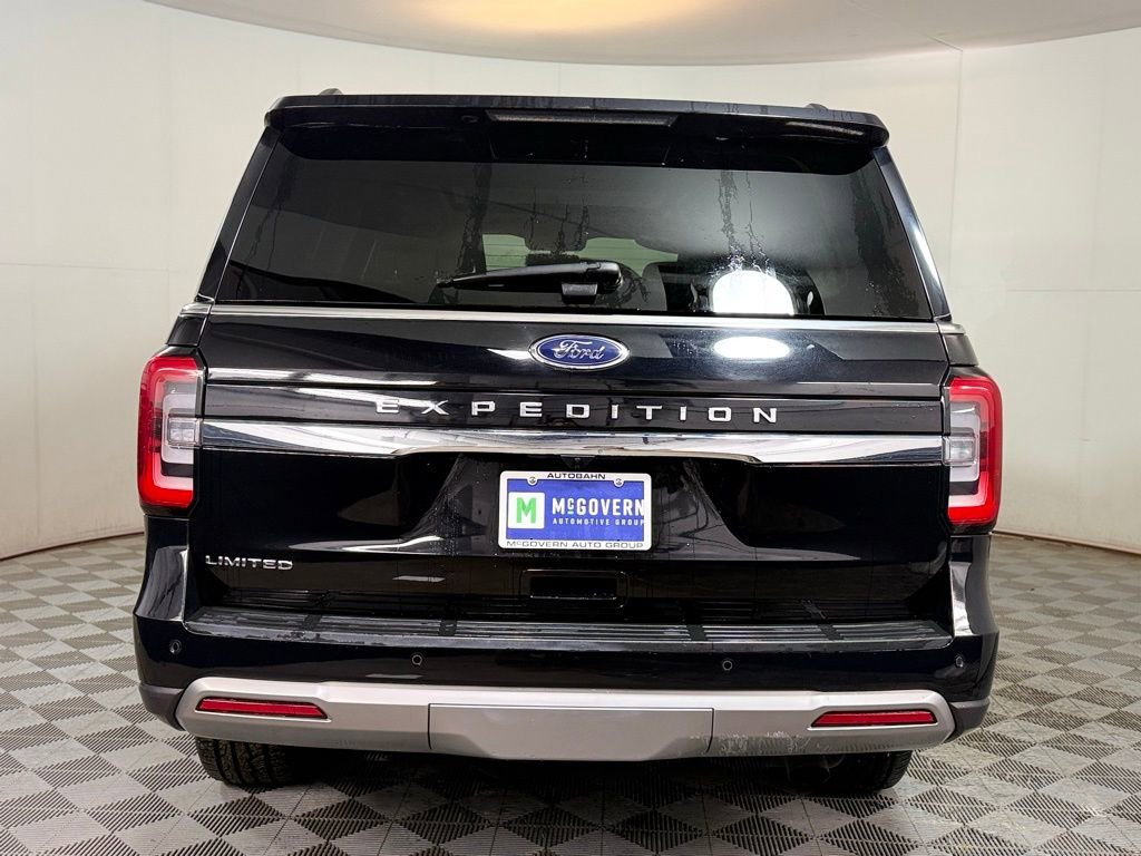 Used 2023 Ford Expedition Limited image 5