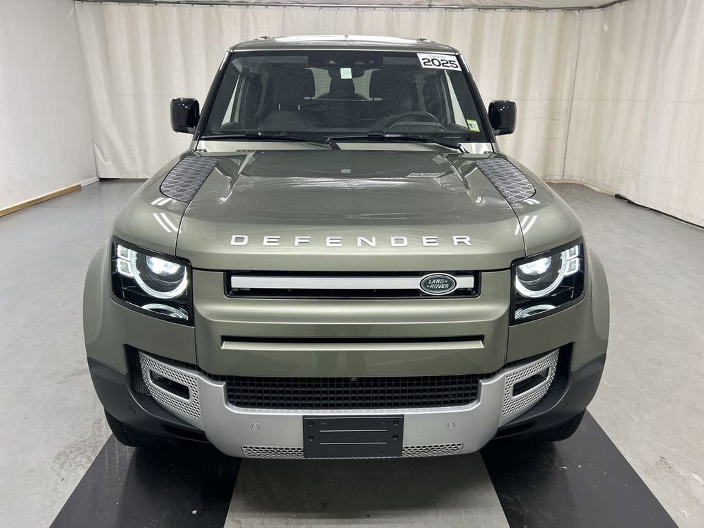 Used 2025 Land Rover Defender 90 S AWD/4WD image 5