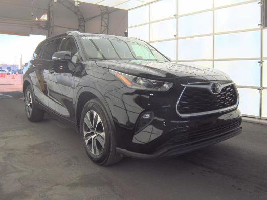 Used 2021 Toyota Highlander XLE image 4