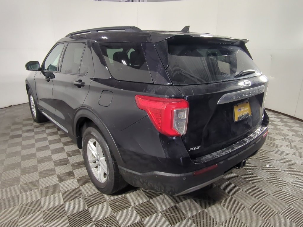Certified 2022 Ford Explorer XLT w/ Equipment Group 202A image 12