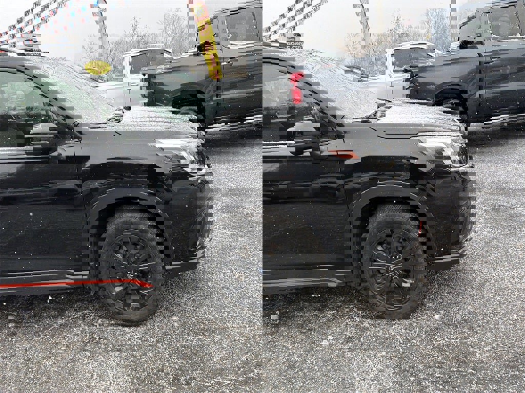 Used 2023 Subaru Forester Sport image 2