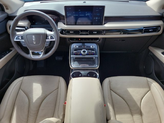 Certified 2023 Lincoln Nautilus Reserve FWD image 25