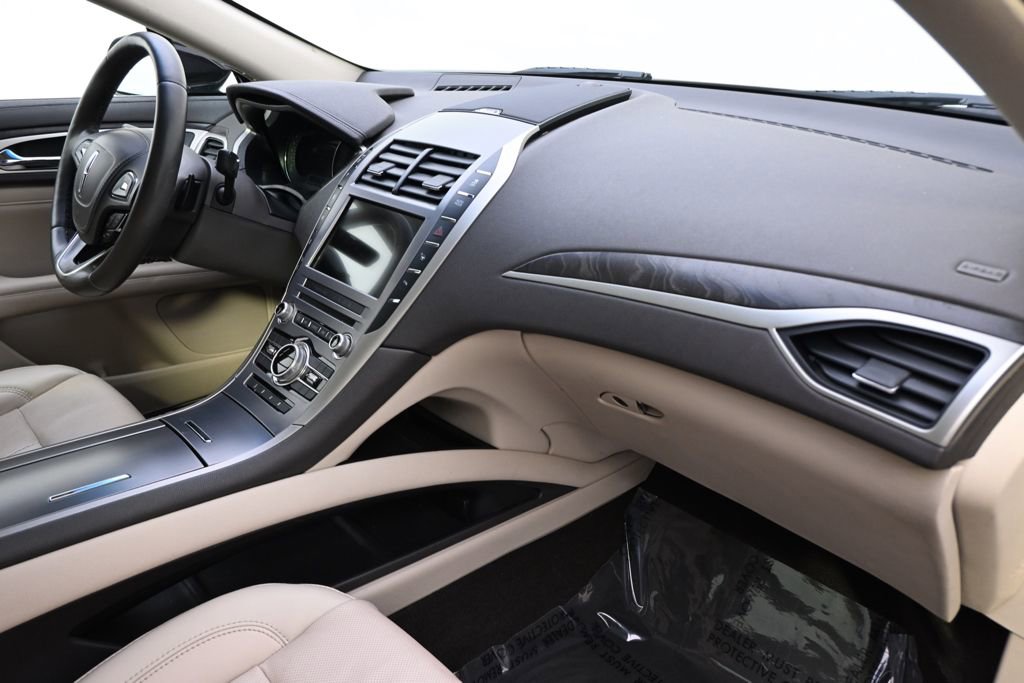 Used 2020 Lincoln MKZ Reserve w/ Elements Package image 15