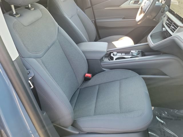 Used 2026 Ford Explorer Active RWD image 16