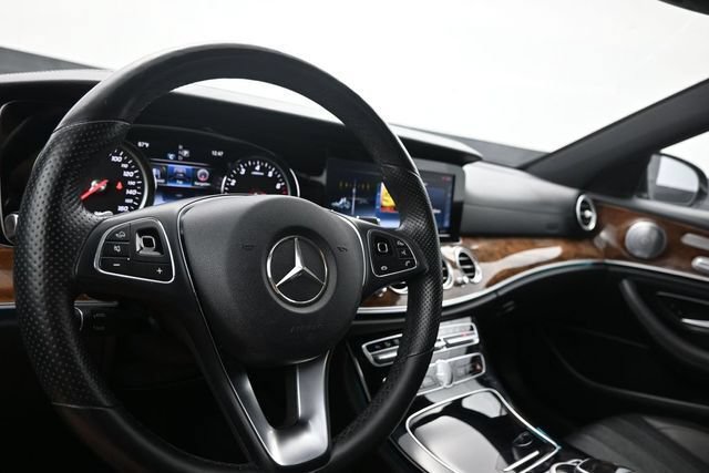 Used 2017 Mercedes-Benz E 300 4MATIC w/ Premium 1 Package image 10