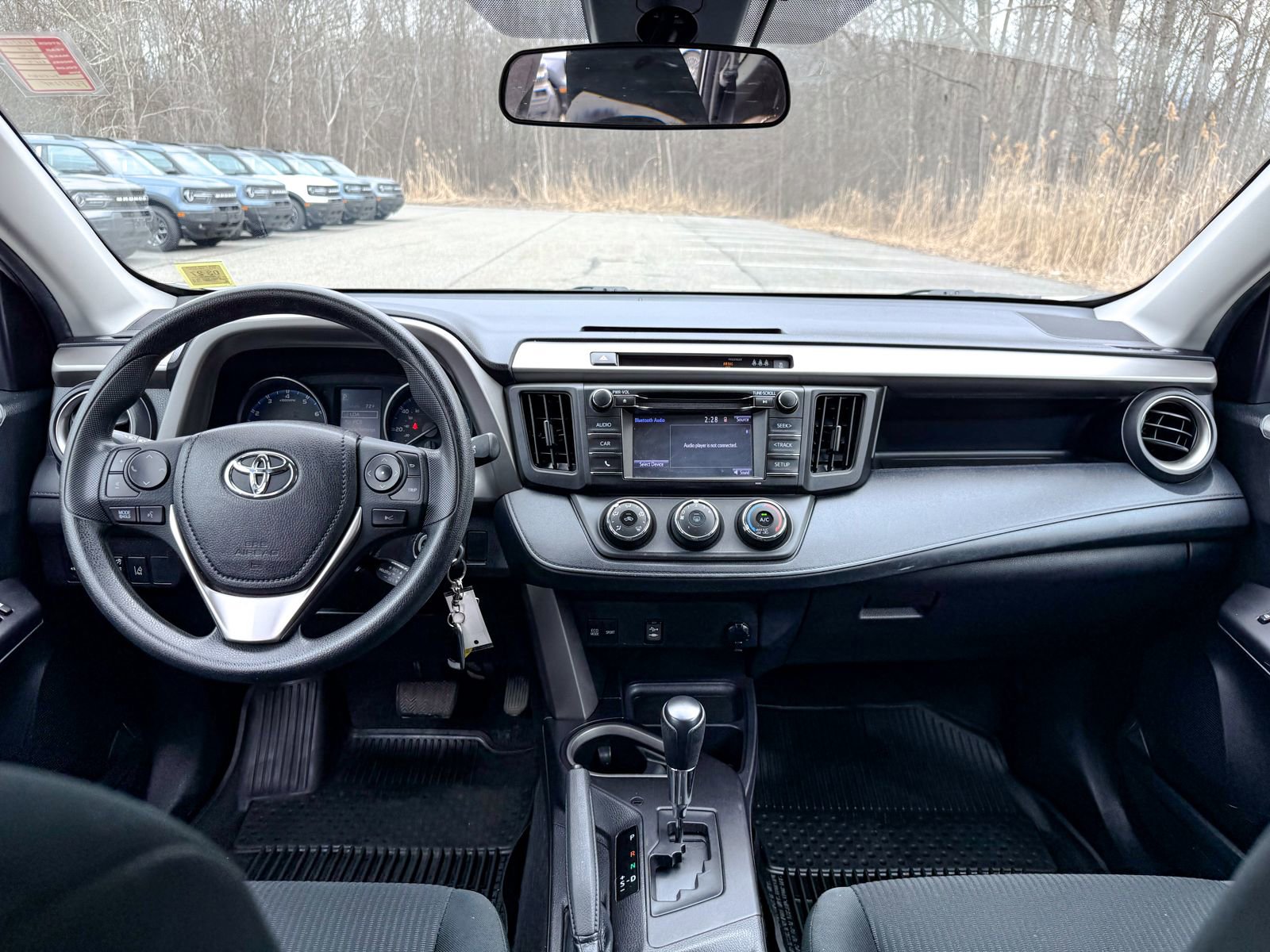 Used 2018 Toyota RAV4 LE w/ All Weather Liner Package image 21