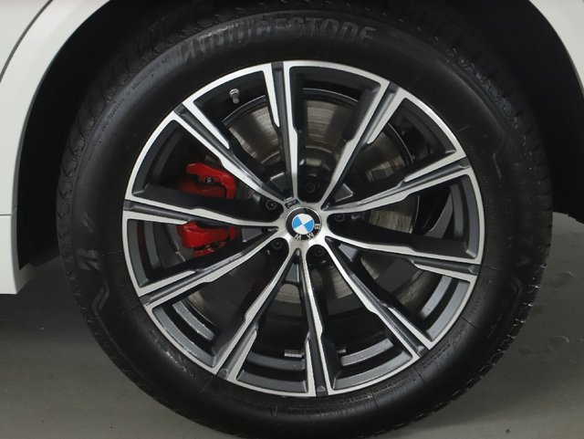 Used 2024 BMW X5 xDrive40i w/ M Sport Package AWD/4WD image 41