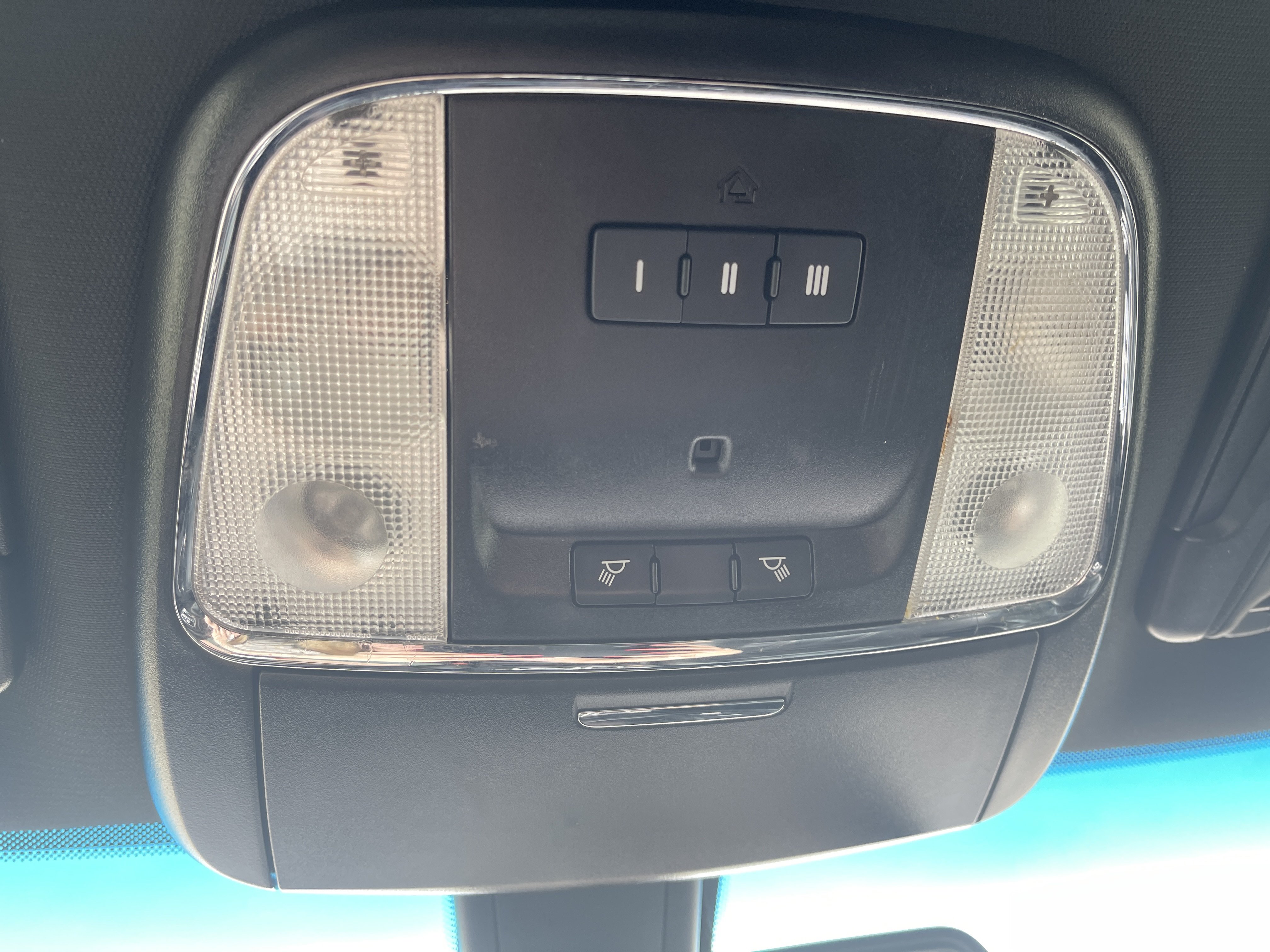 Used 2020 Chrysler 300 S RWD image 30