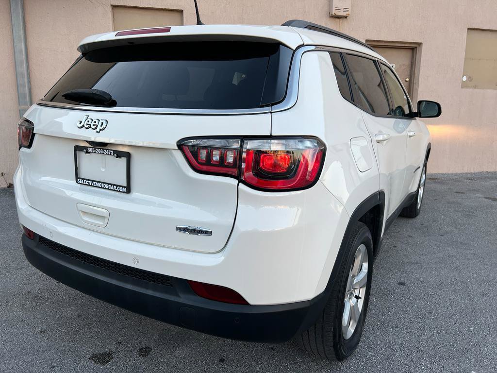 Used 2018 Jeep Compass Latitude w/ Popular Equipment Group image 3