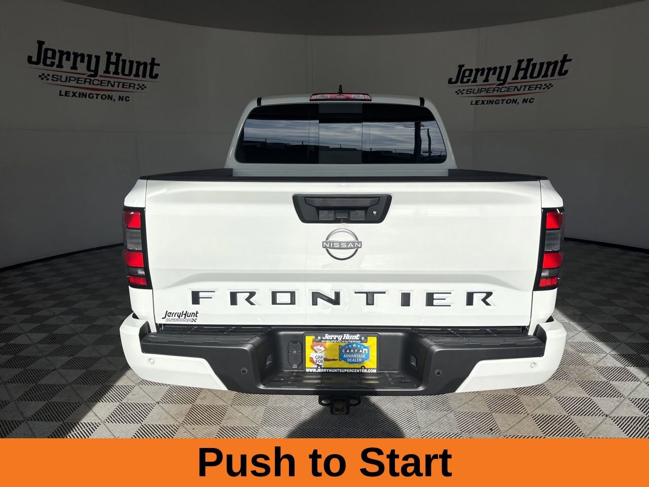 Used 2025 Nissan Frontier SV w/ SV Convenience Package image 6