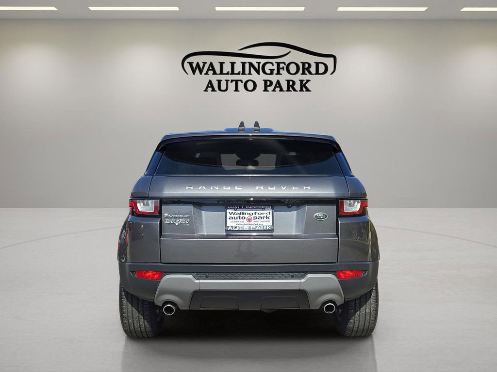 Used 2019 Land Rover Range Rover Evoque SE image 5