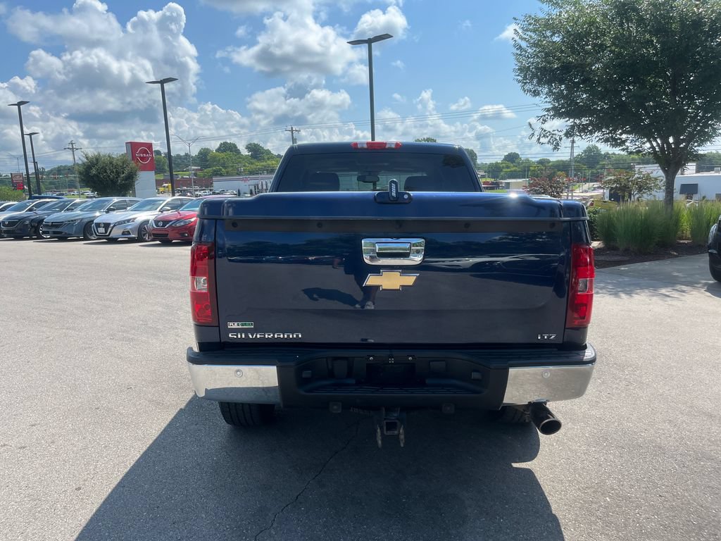 Used 2011 Chevrolet Silverado 1500 LTZ w/ Max Trailering Pack AWD/4WD image 5