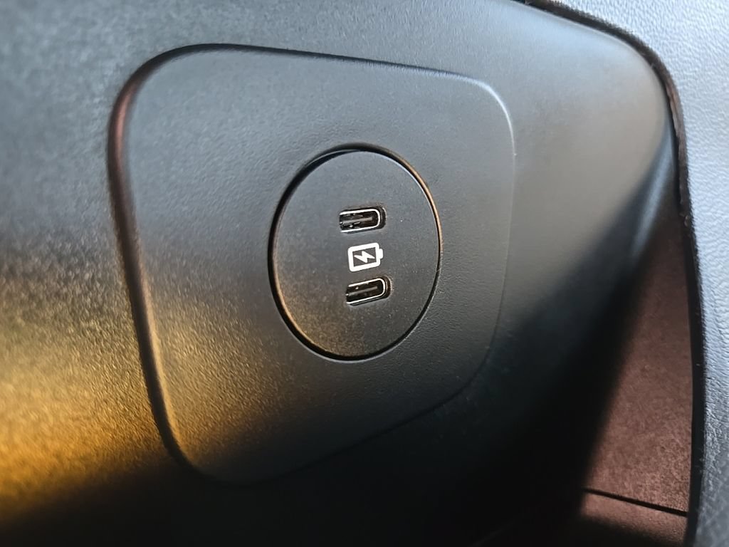 Used 2025 Ford Explorer ST-Line AWD/4WD image 90