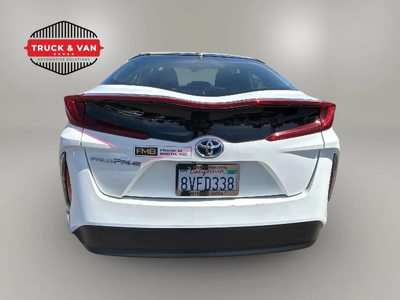 Used 2021 Toyota Prius Prime LE FWD image 4