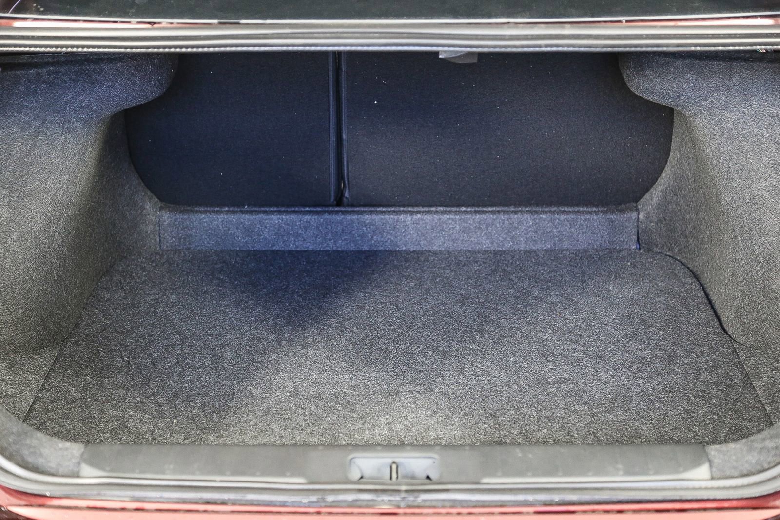 Used 2025 Nissan Sentra SV w/ SV Premium Package image 11