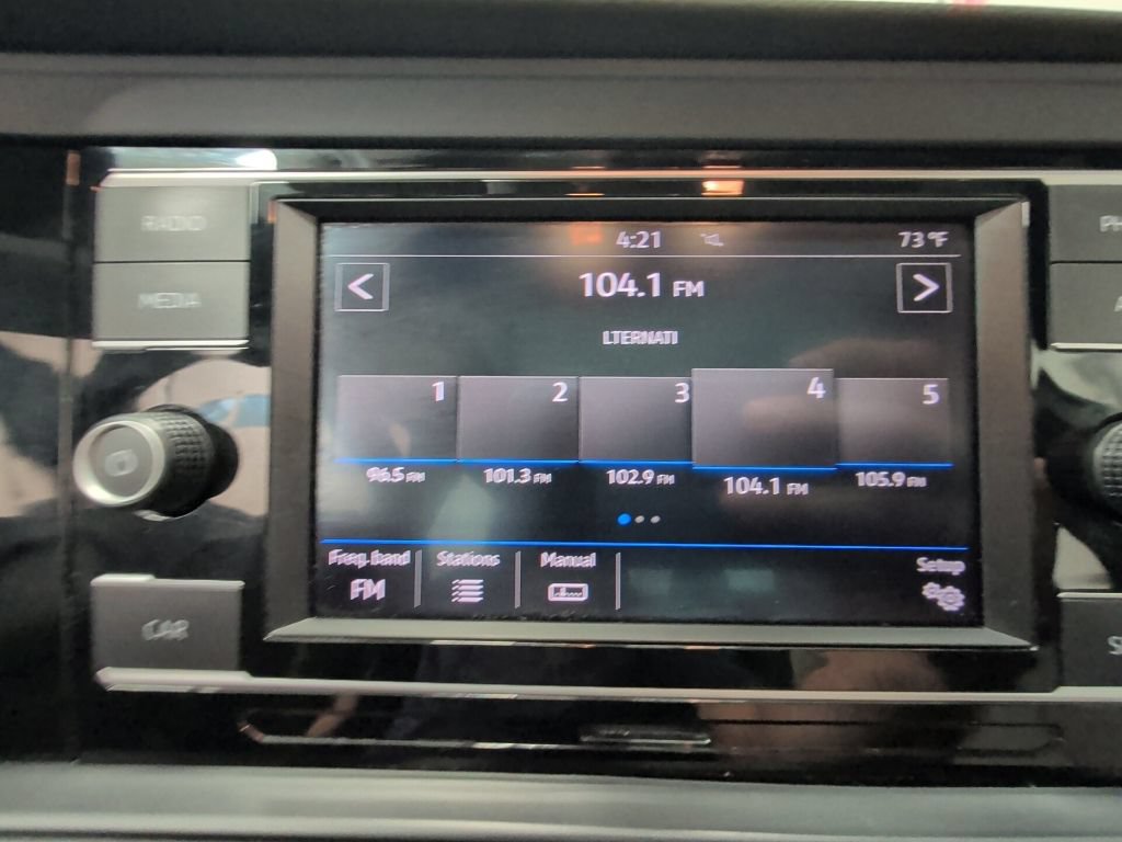 Used 2019 Volkswagen Jetta R-Line FWD image 20