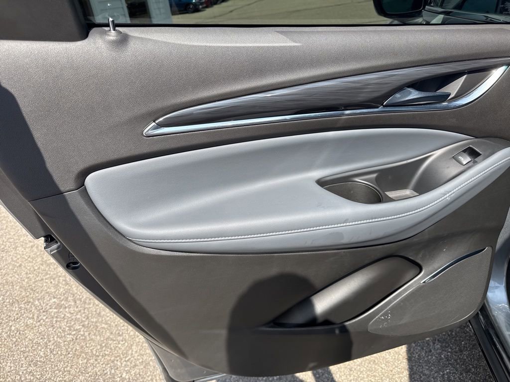 Used 2024 Buick Enclave Essence w/ Experience Buick Package image 40