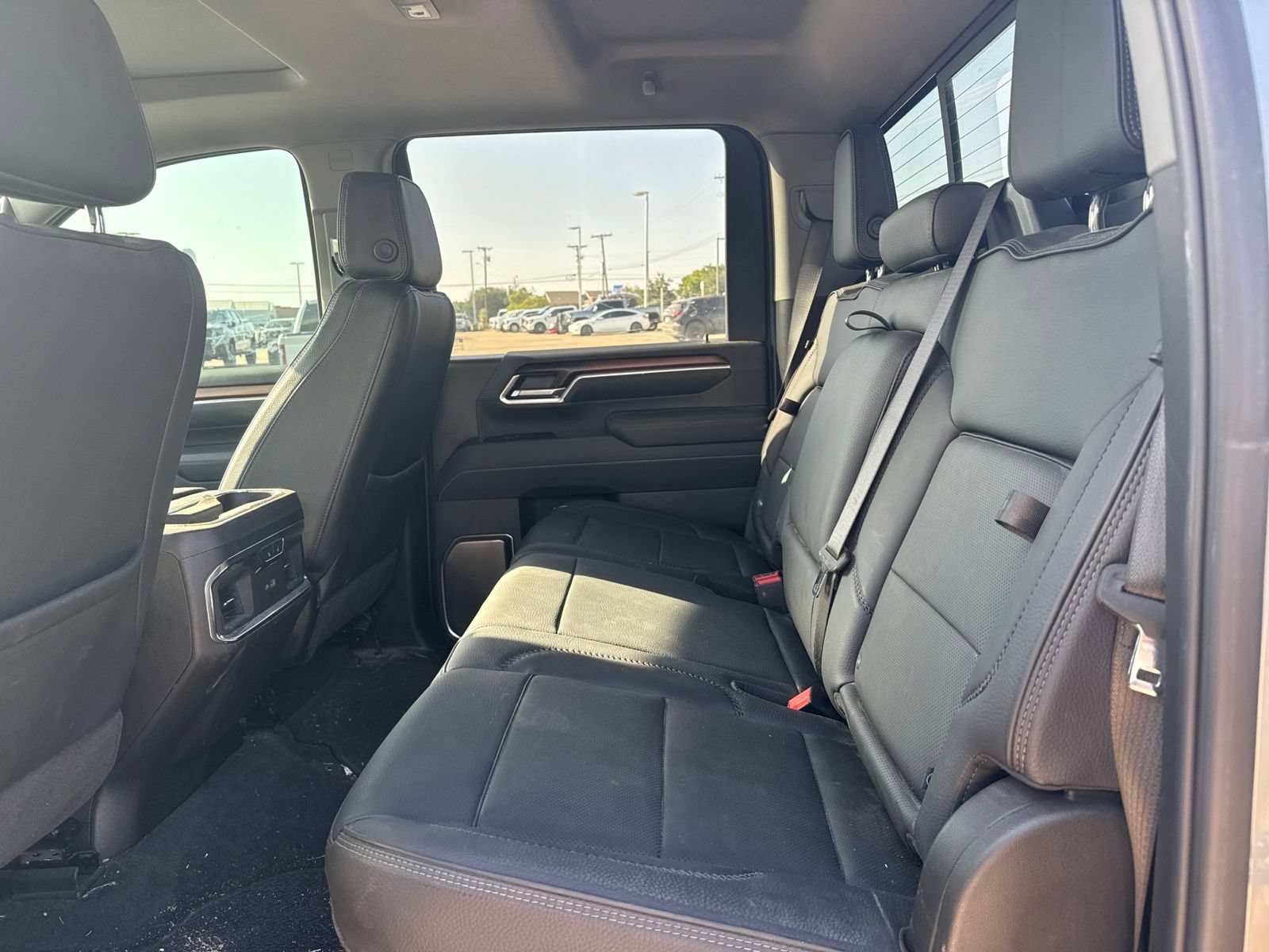 Used 2025 GMC Sierra 3500 Denali w/ Denali Reserve Package AWD/4WD image 10