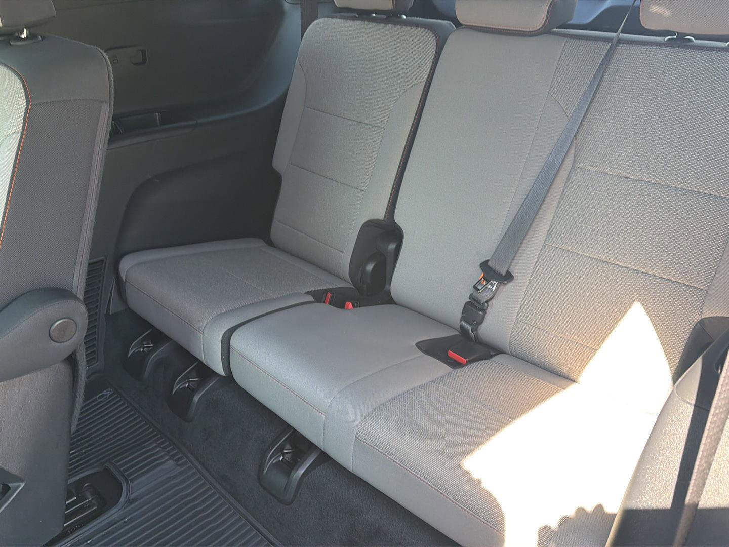 Used 2024 Chevrolet Traverse LT w/ Midnight/Sport Edition image 30