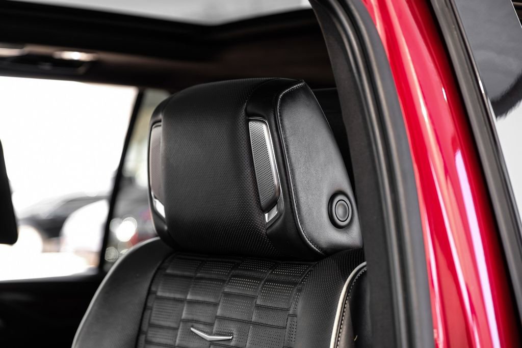 Used 2021 Cadillac Escalade ESV Premium Luxury Platinum image 33