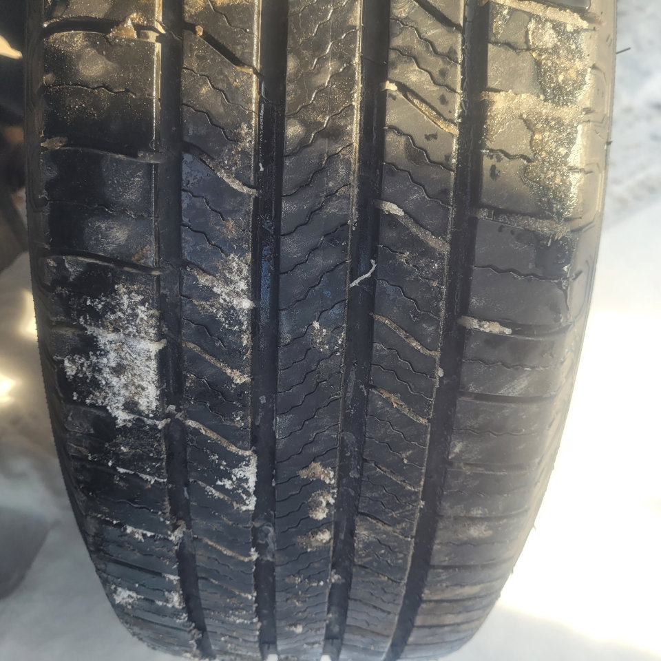 Used 2015 Volvo XC60 T6 Platinum w/ Climate Package image 42