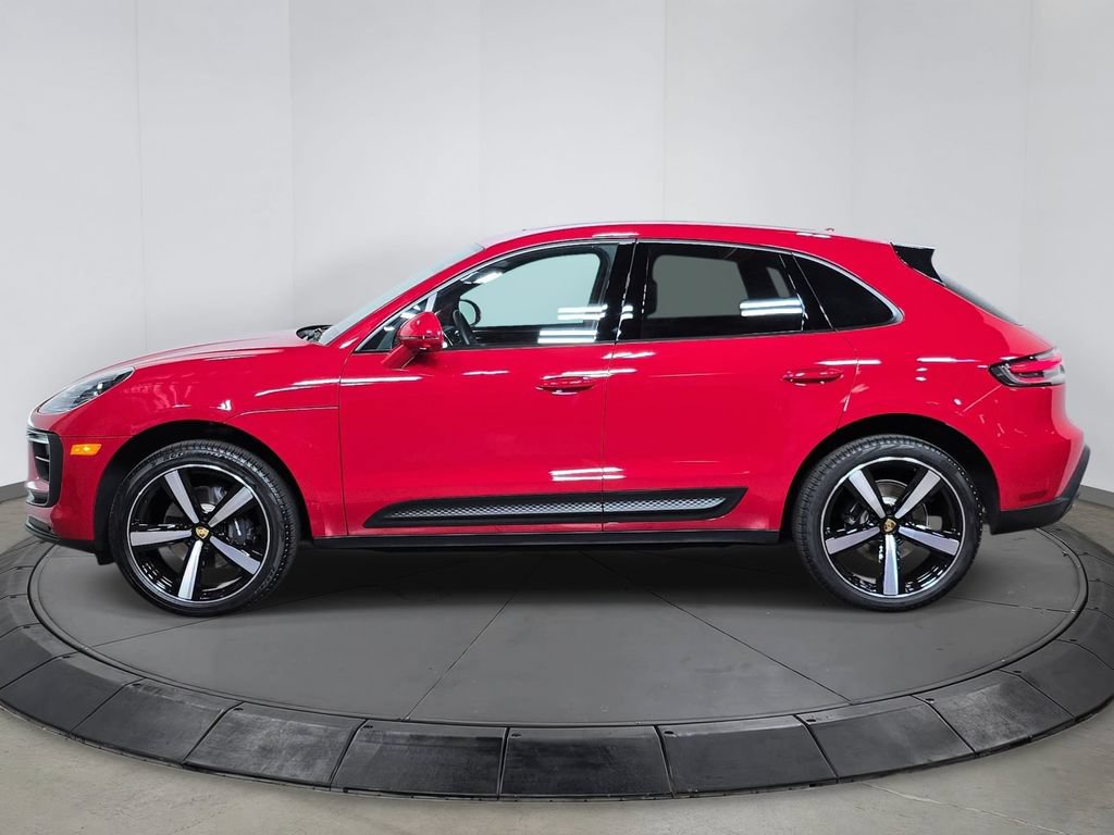Certified 2026 Porsche Macan AWD/4WD image 2