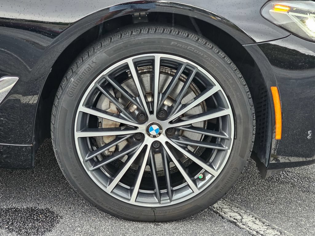 Used 2023 BMW 530i w/ Premium Package RWD image 13