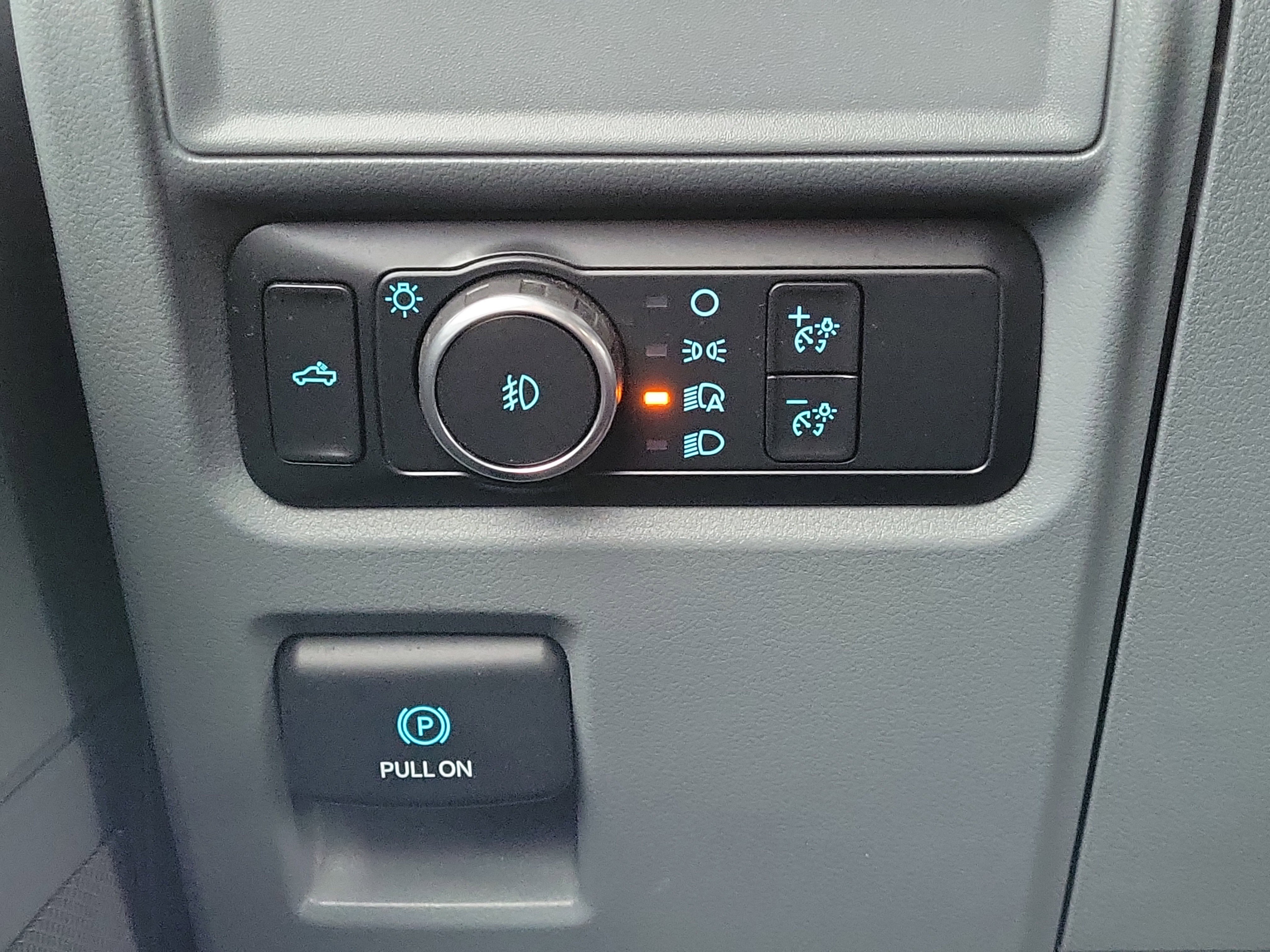 Certified 2021 Ford F150 XLT w/ Equipment Group 301A Mid image 20