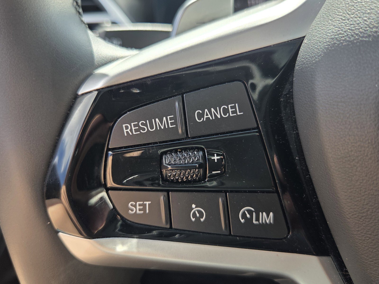 Certified 2025 BMW 230i Coupe image 28