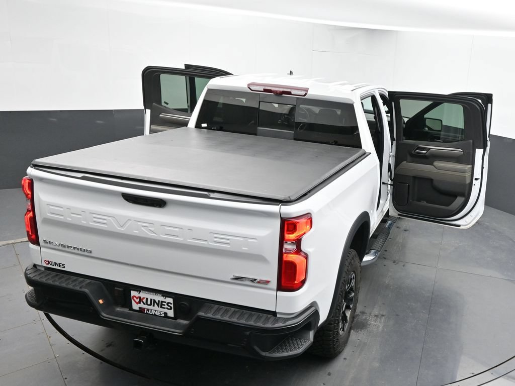 Used 2024 Chevrolet Silverado 1500 ZR2 w/ Technology Package AWD/4WD image 48