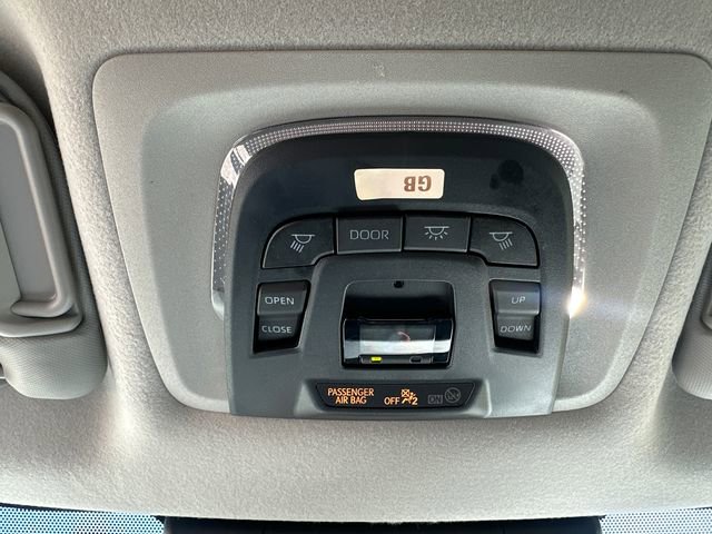 Used 2023 Toyota Corolla Cross LE w/ Moonroof Package image 40