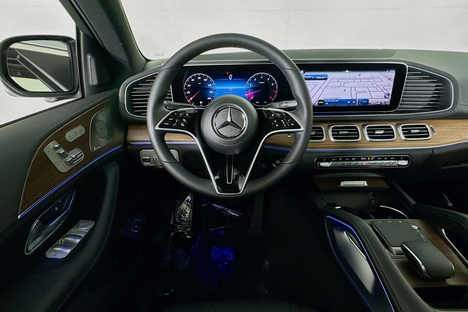 New 2026 Mercedes-Benz GLE 450 4MATIC Coupe image 4