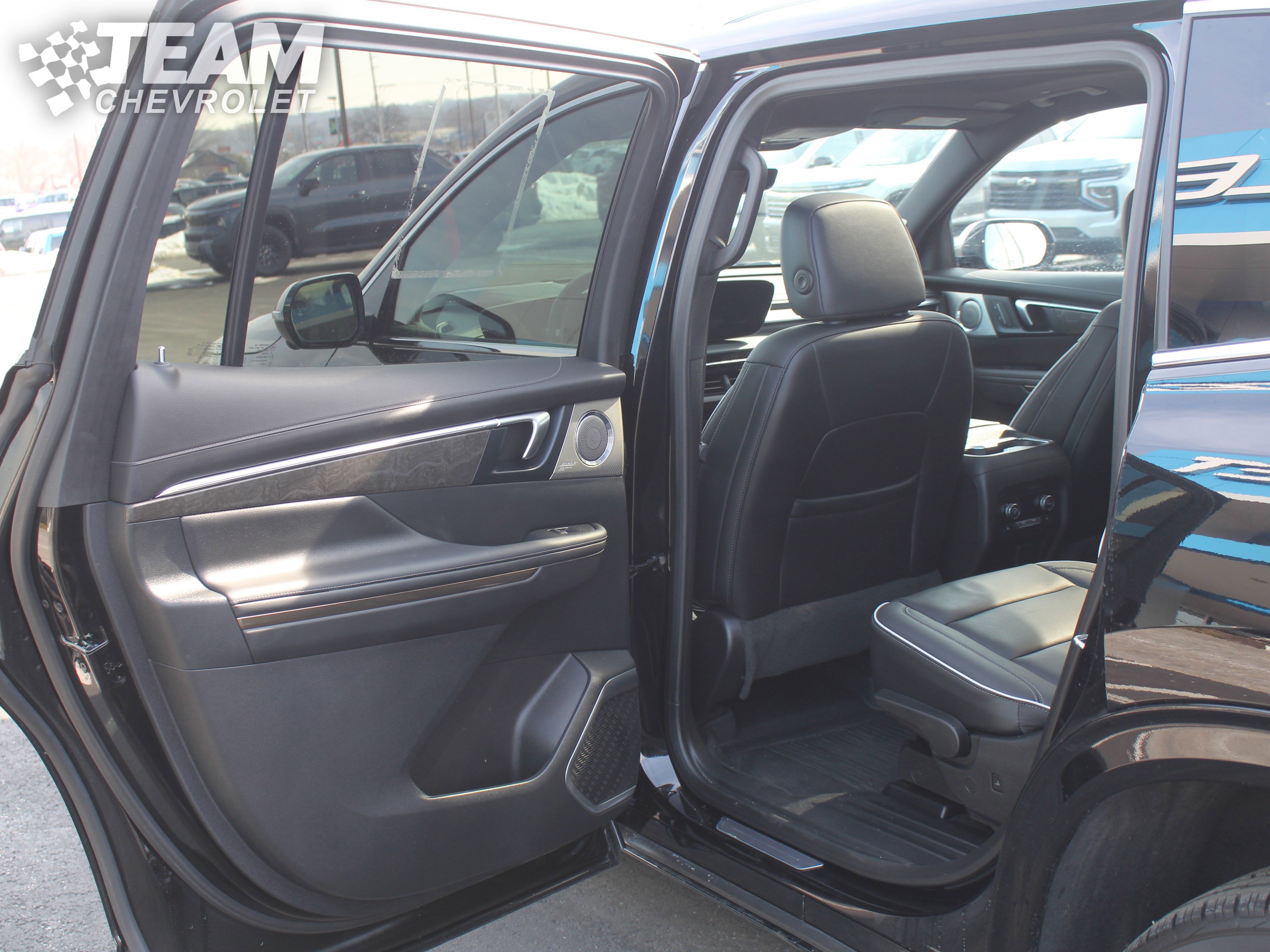 Certified 2025 Buick Enclave Avenir w/ Super Cruise Package image 21