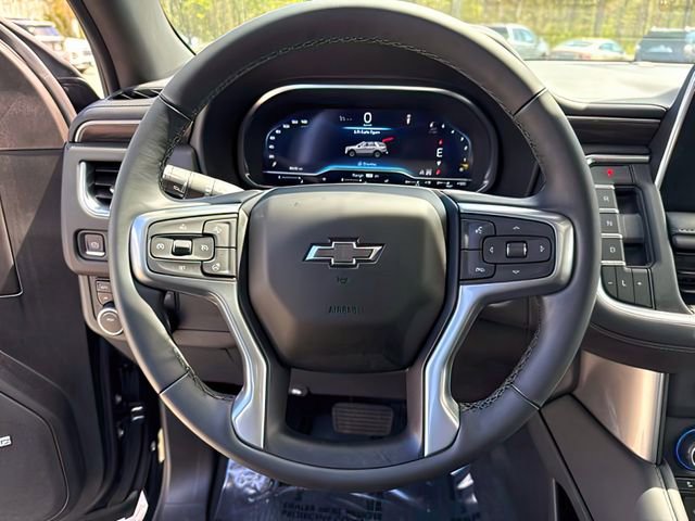 Used 2023 Chevrolet Tahoe Z71 w/ Luxury Package AWD/4WD image 33