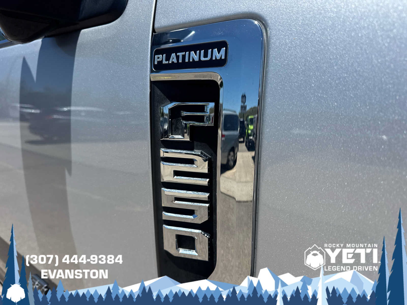 Used 2017 Ford F250 Platinum w/ Platinum Ultimate Package AWD/4WD image 10