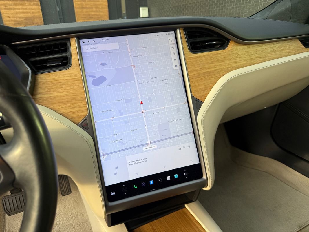 Used 2019 Tesla Model S Long Range image 32