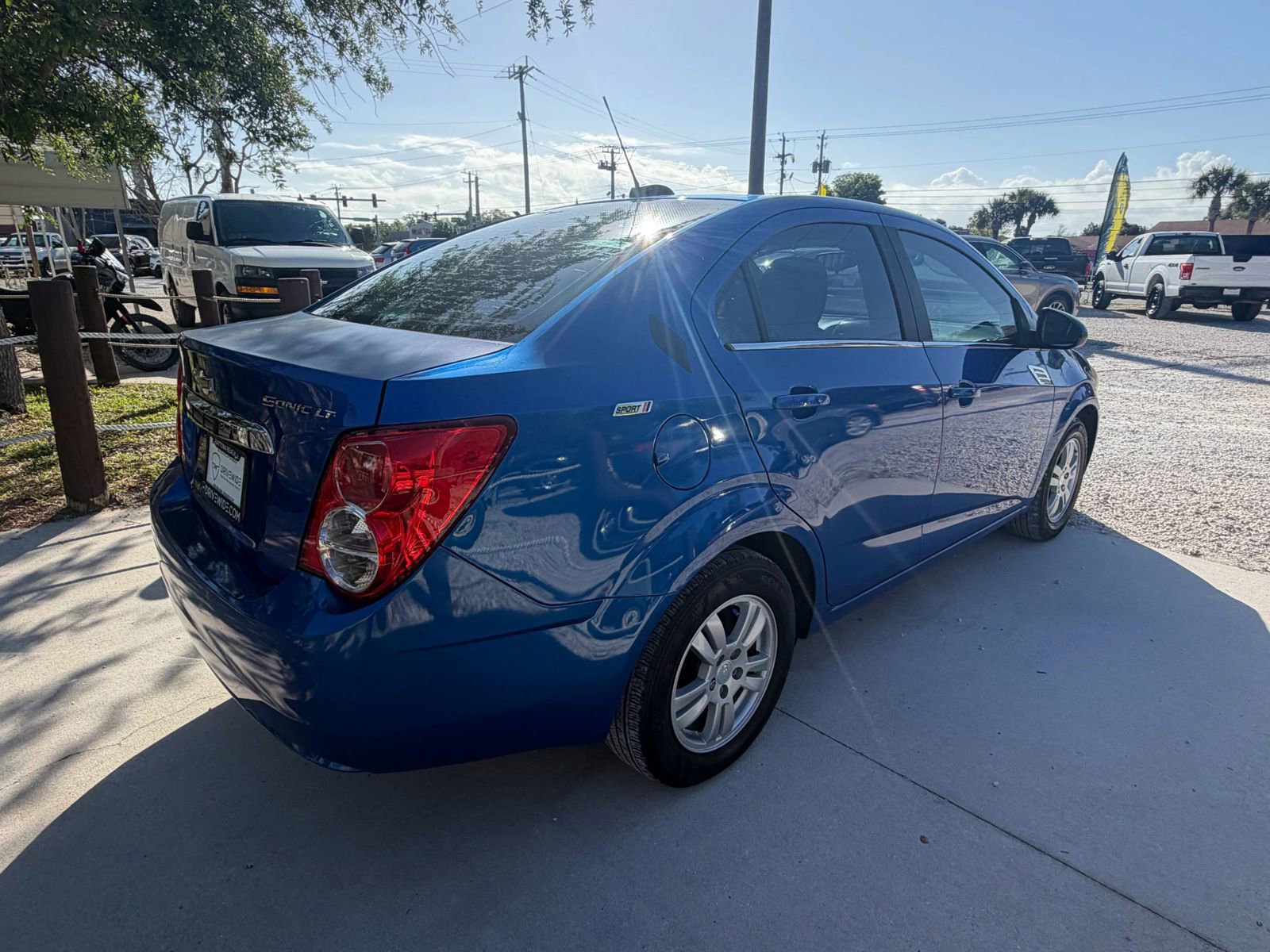 Used 2016 Chevrolet Sonic LT FWD image 6