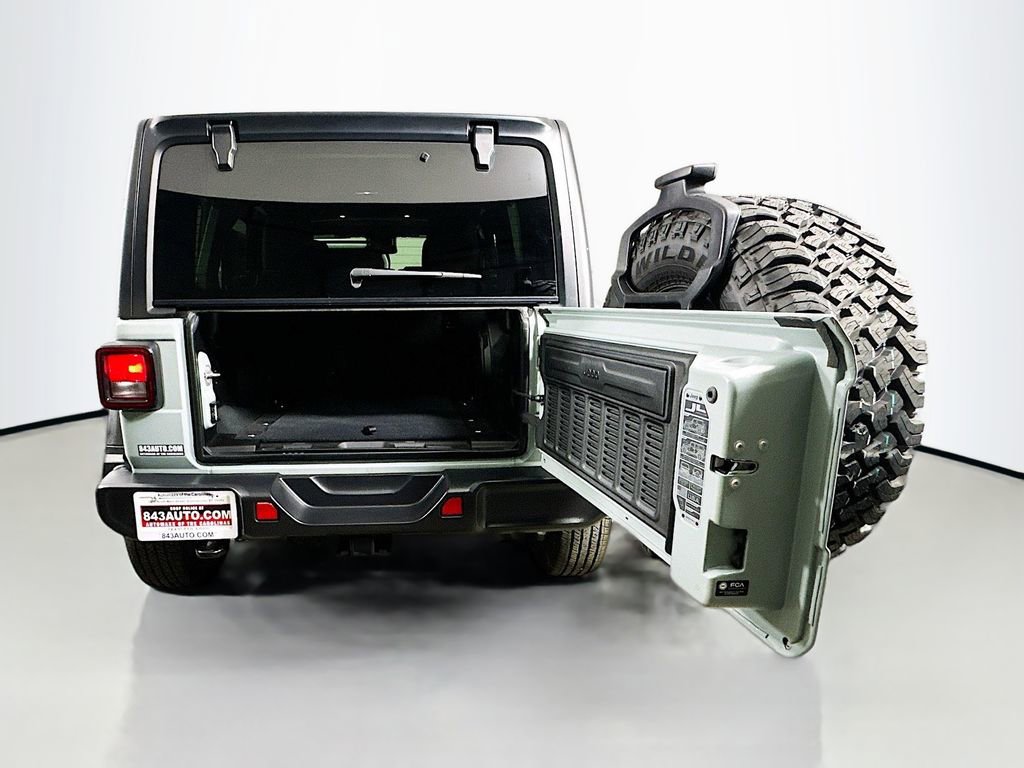 Used 2024 Jeep Wrangler Willys image 33
