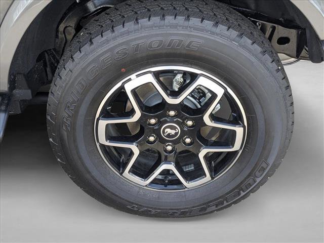 New 2026 Ford Bronco Outer Banks image 9