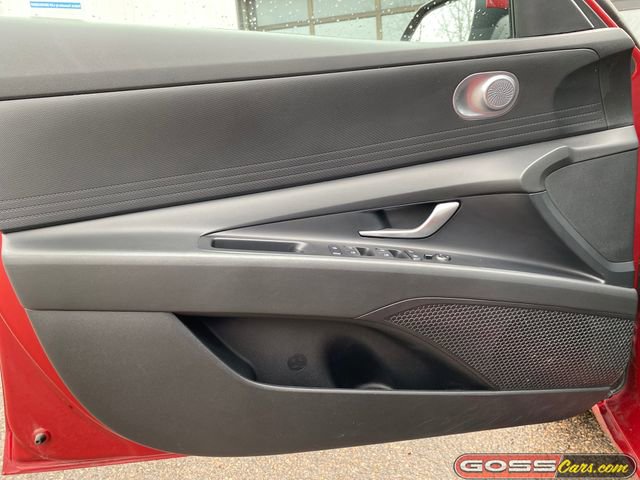 Used 2023 Hyundai Elantra SEL w/ Cargo Package image 22