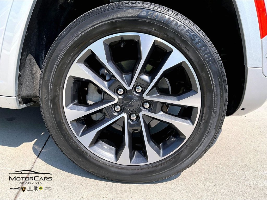 Used 2022 Jeep Grand Cherokee Overland AWD/4WD image 31