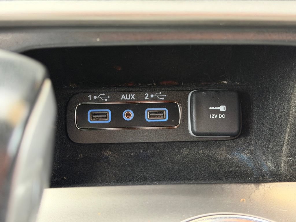 Used 2019 Jeep Grand Cherokee Overland AWD/4WD image 24