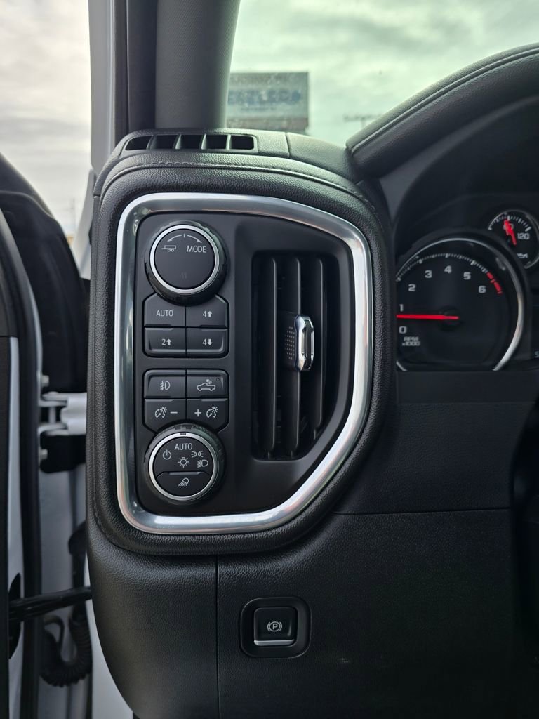 Used 2022 Chevrolet Silverado 2500 LTZ w/ LTZ Texas Edition image 19