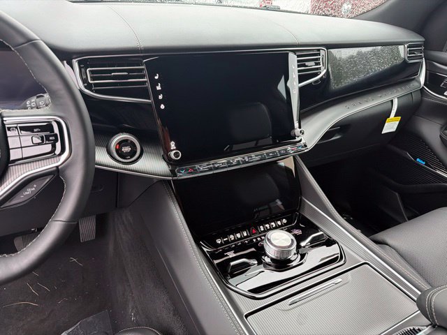 New 2026 Jeep Grand Wagoneer Summit AWD/4WD image 16