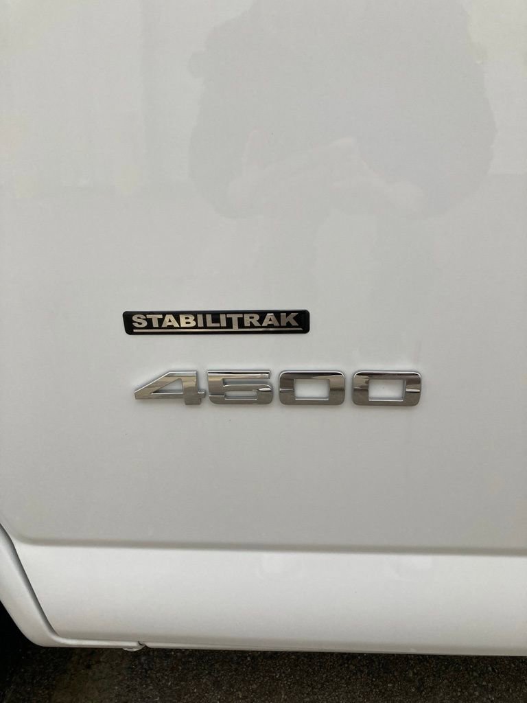 New 2025 Chevrolet Express 4500 4500 Series w/ Power Convenience Package image 10