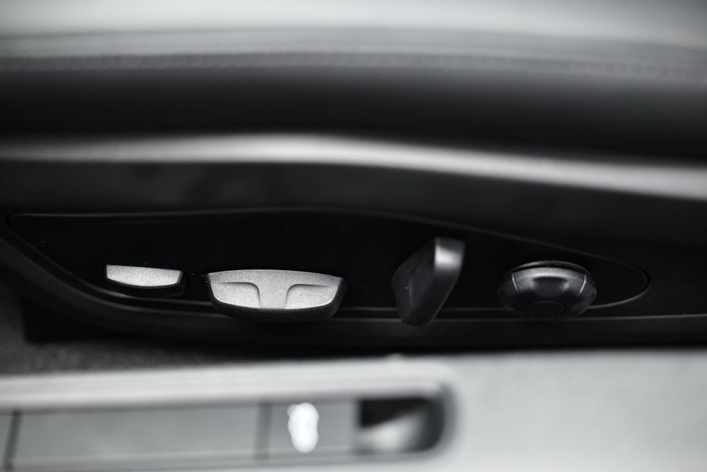 Certified 2025 Porsche 911 Carrera 4 GTS image 28