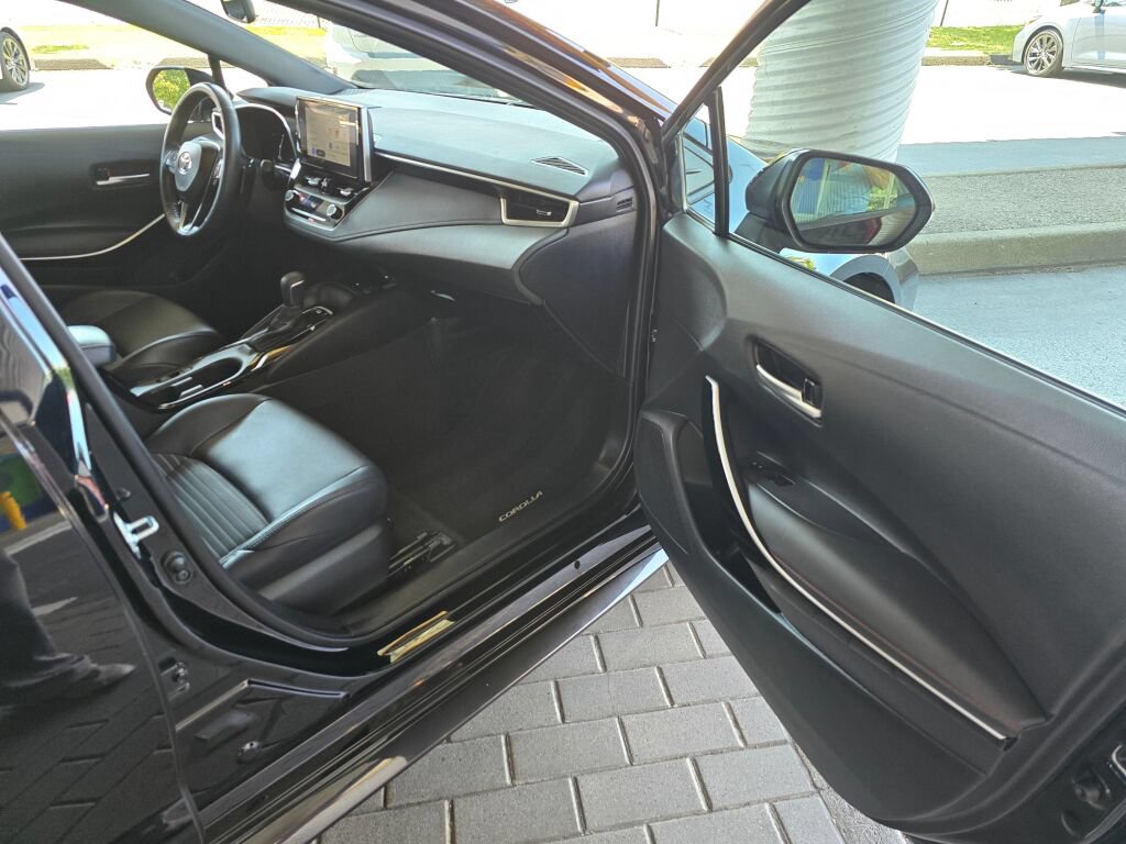 Used 2024 Toyota Corolla XSE FWD image 12