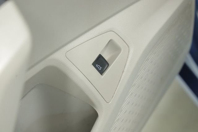 Used 2019 Volkswagen Jetta S image 30