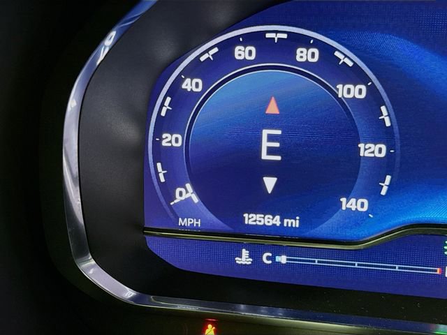 Used 2024 Chevrolet Suburban RST w/ Luxury Package image 15